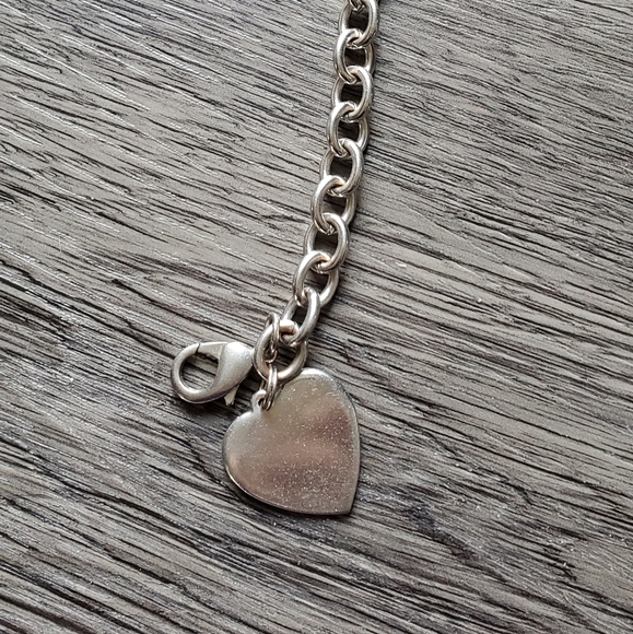 Lia Sophia heart bracelet - Picture 2 of 2